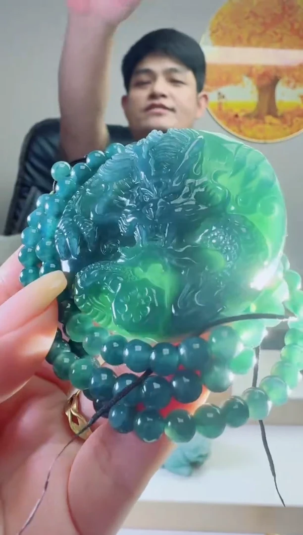 翡翠未镶嵌颈饰多样性随机发其一