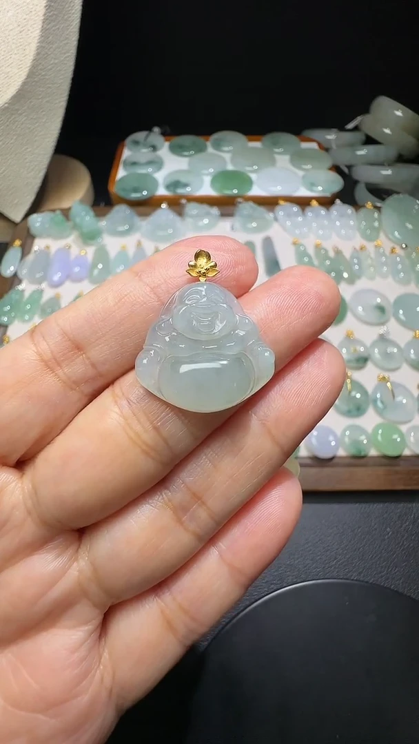 吊坠(不含链)18K金镶嵌翡翠佛公尺寸20.8*21.7*6mm