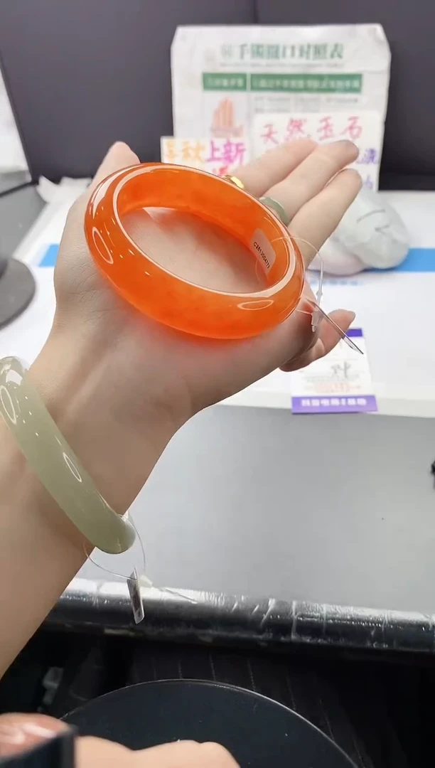 未镶嵌手镯石英质玉j179-HHB54+