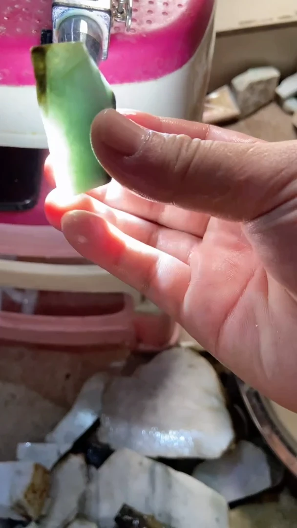 配石翡翠翡翠边角料未加工94