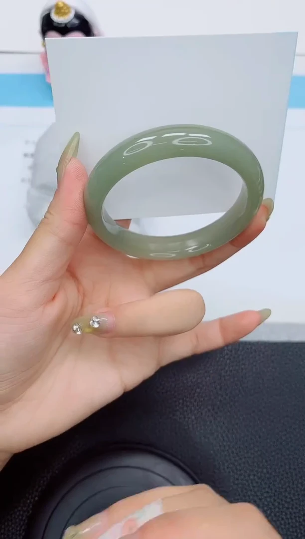 石英质玉手镯未镶嵌64-55.3