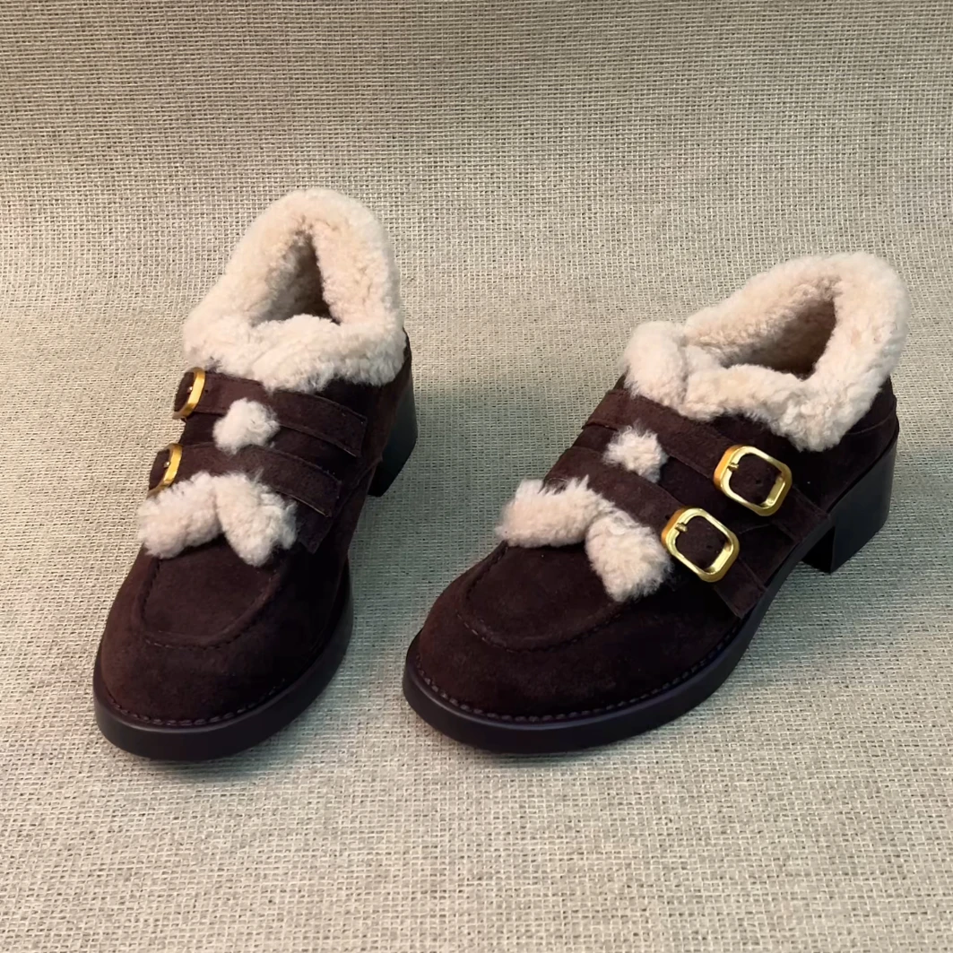 RubyL/4cm秋冬保暖简约复古通勤皮带扣百搭圆头粗跟毛毛单鞋女款