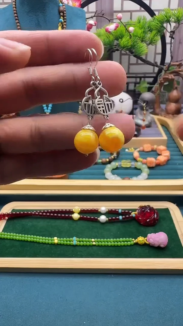银S925镶嵌蜜蜡耳饰E57