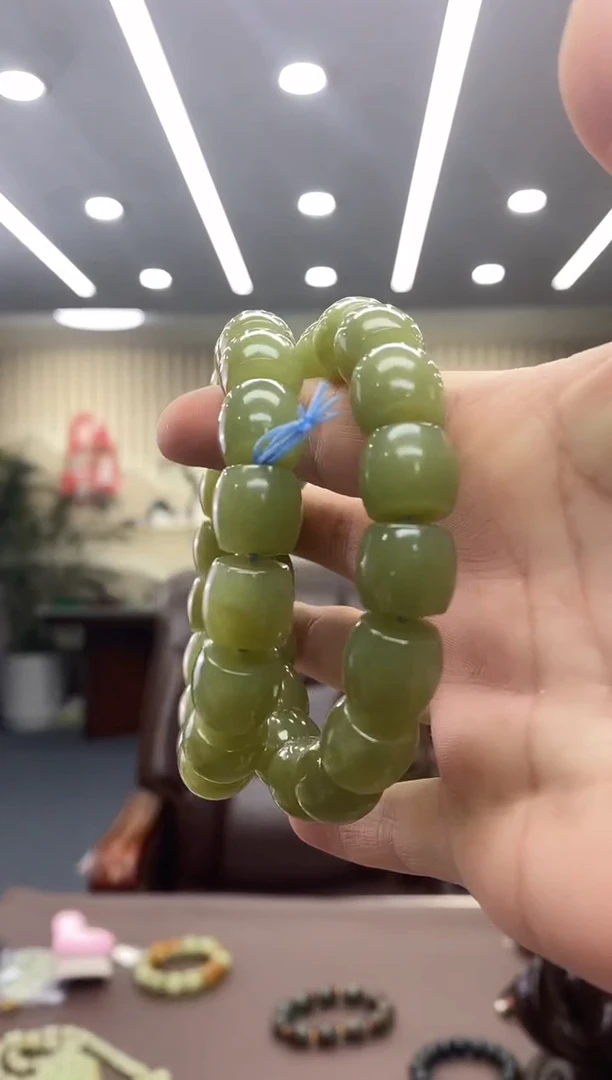 未镶嵌手链透闪石质玉多样式发货随机发一