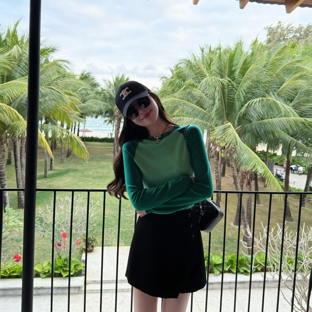 syna希娜 竹影婆娑 美式复古圆领撞色修身套头针织上衣