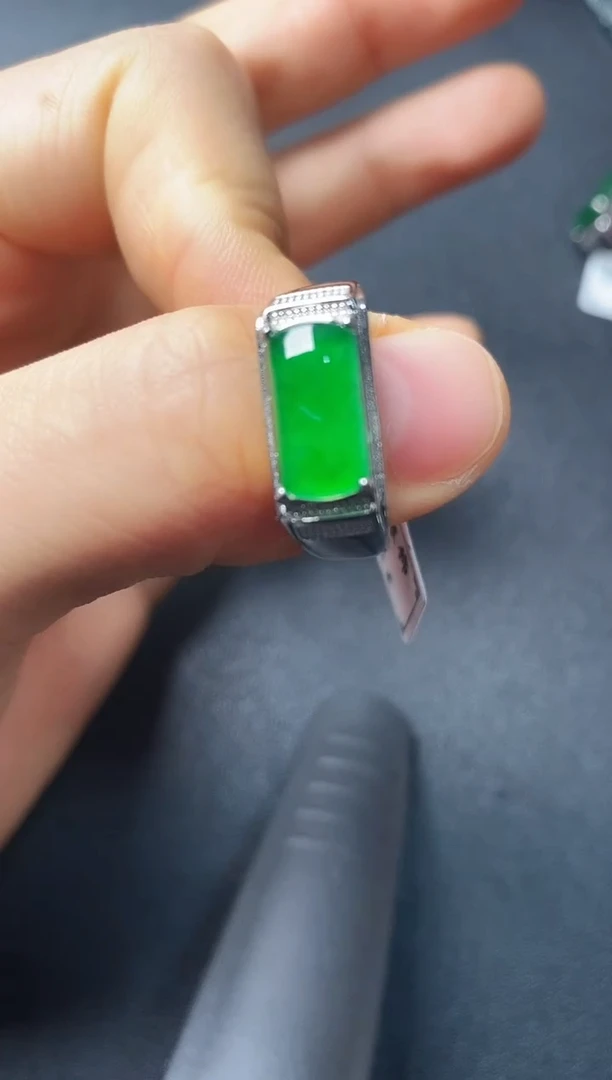 银S925镶嵌戒指翡翠222