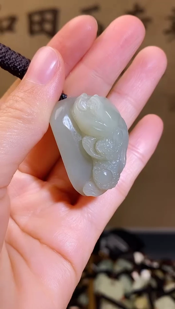 和田玉未镶嵌颈饰1