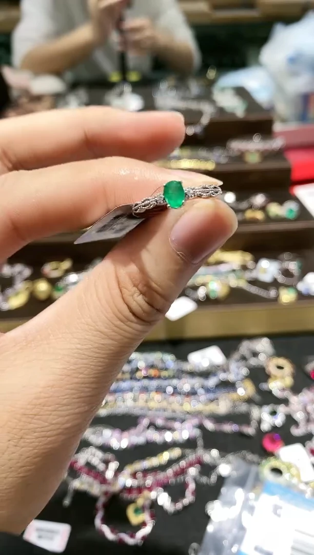 【闪购商品】祖母绿戒指银S925镶嵌戒指