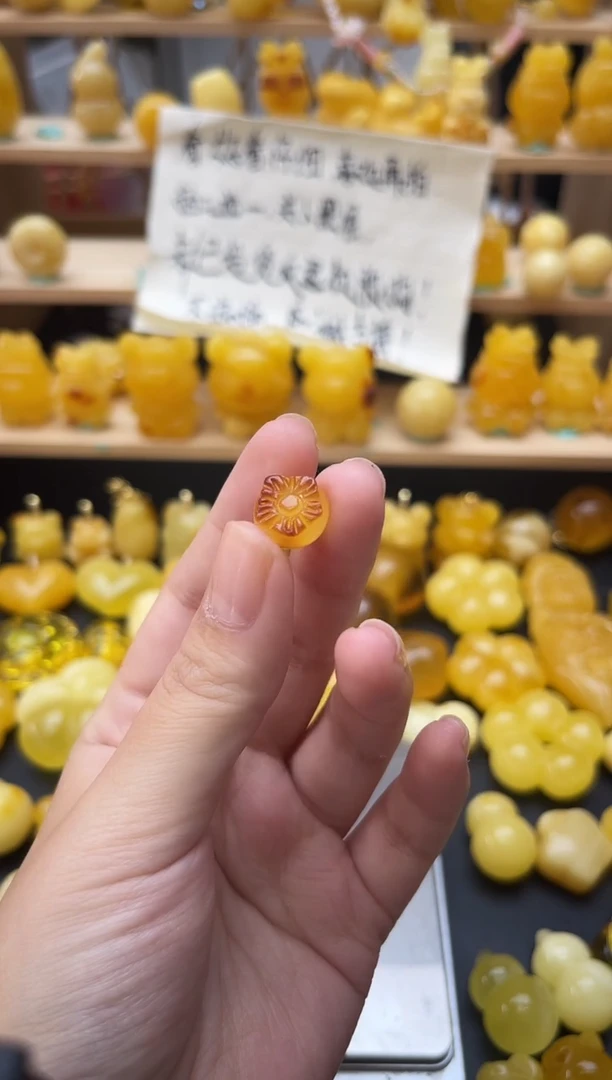 琥珀未镶嵌珠宝奇石116琥珀蜜蜡微瑕