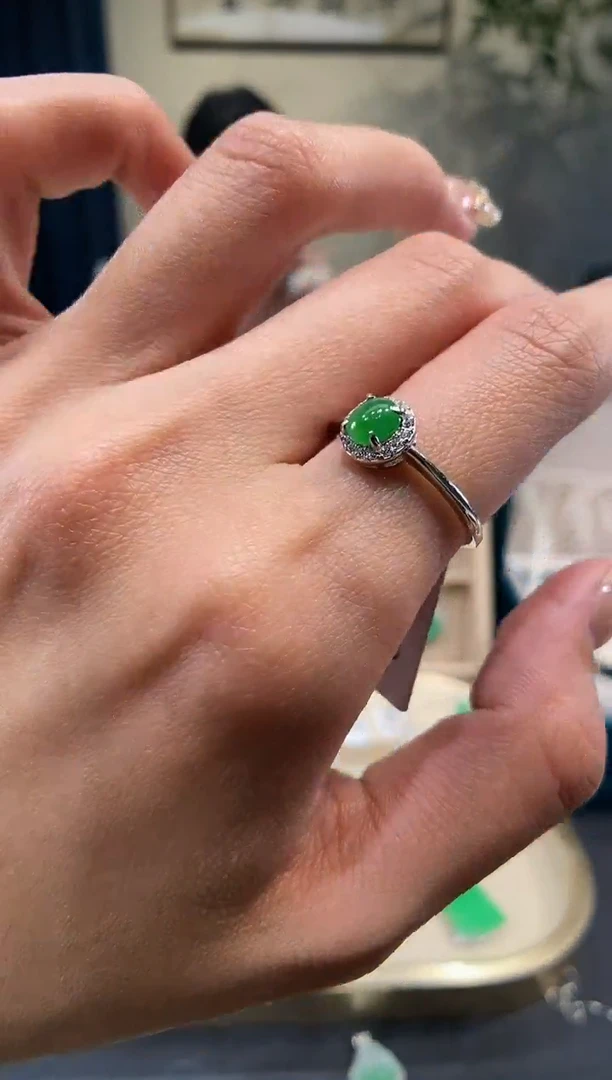 【闪购商品】翡翠吊坠(不含链)银S925镶嵌戒指