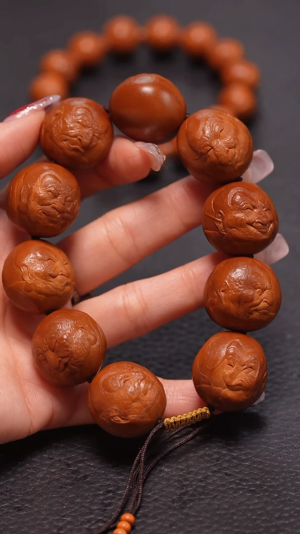 手串橄榄核2.4/博艺写实十八罗汉