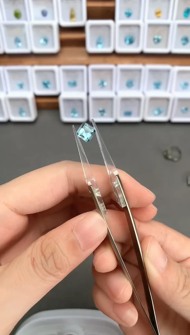 未镶嵌裸石定制海蓝宝石1.15ct 圣玛 03088