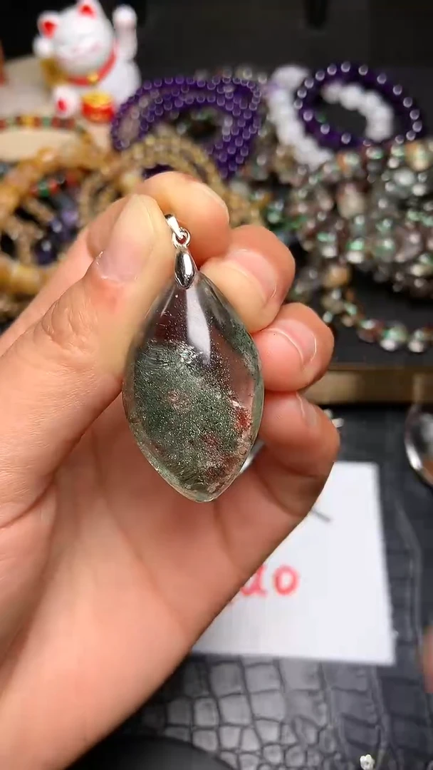 【闪购商品】水晶吊坠(赠链)未镶嵌40