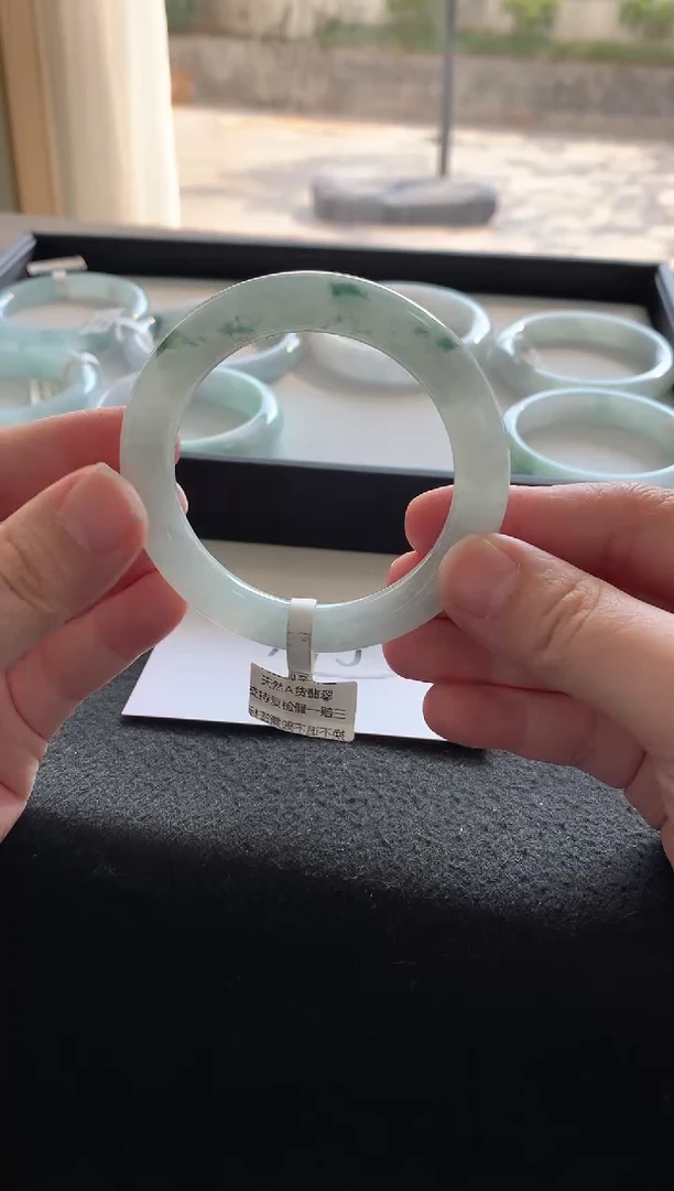 未镶嵌手镯翡翠54.4圆条买断A9644