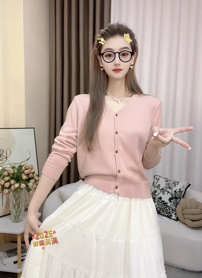 六羊毛细针织开衫2025春季新款韩系显瘦洋气上衣减龄气质开衫