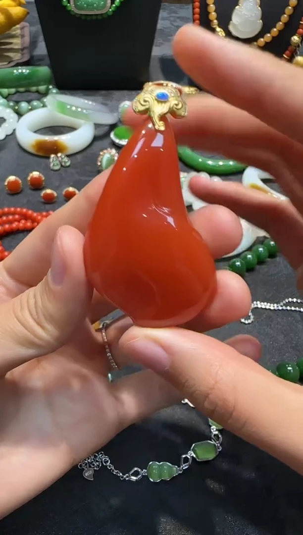 颈饰未镶嵌南红玛瑙1