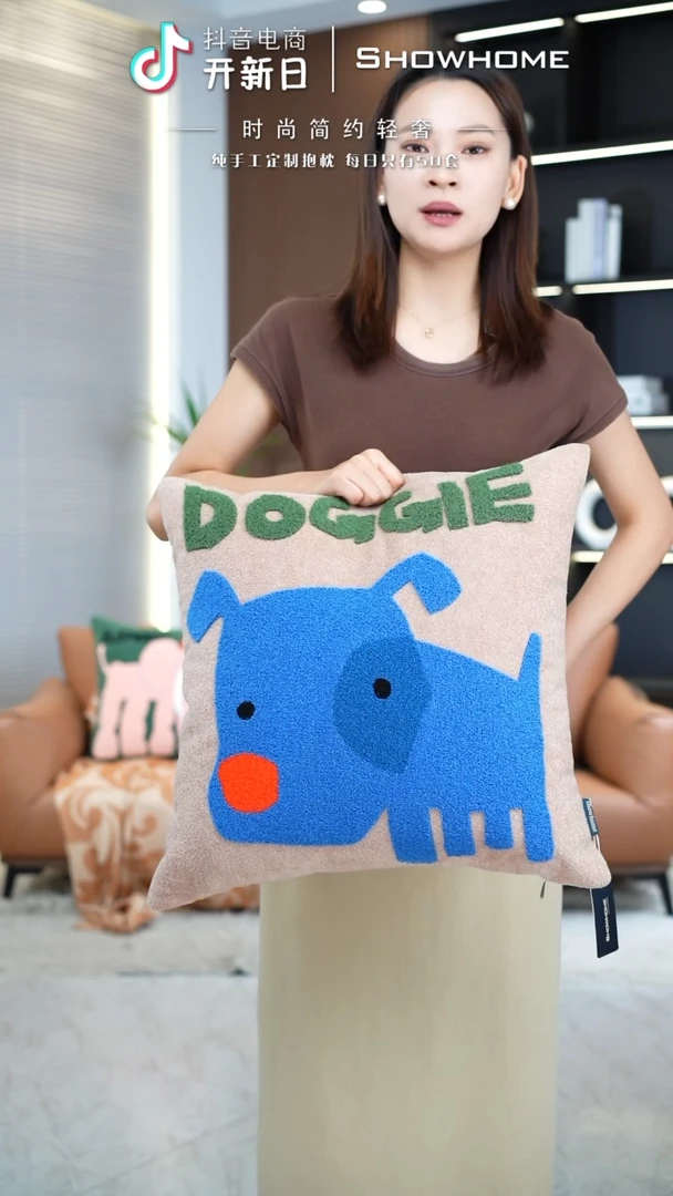 化纤毛巾绣卡通莱德狗50X50