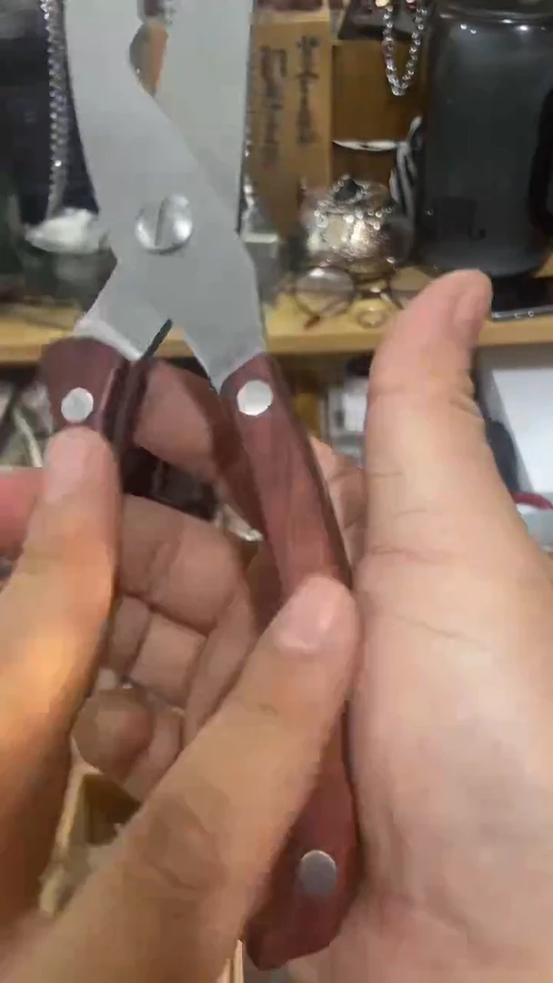 瓷片闪购商品  如图所示