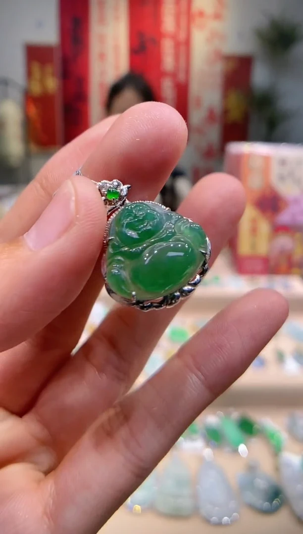 【闪购商品】翡翠吊坠(不含链)18K金镶嵌佛公