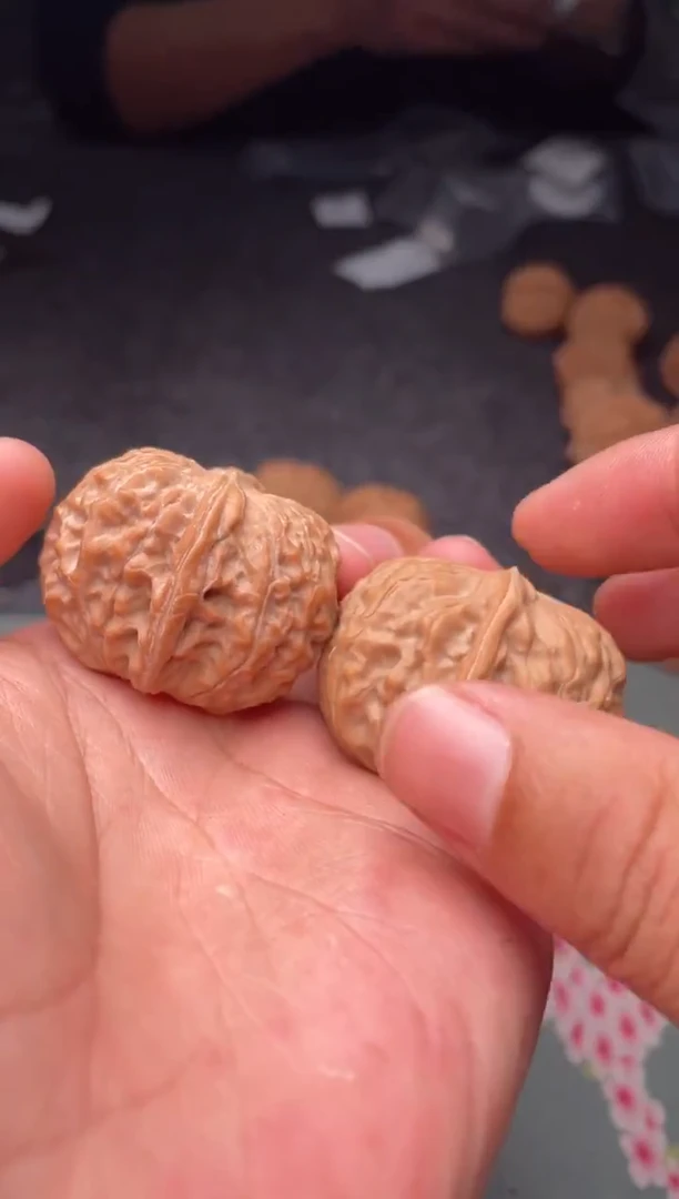 把件文玩核桃a140  黄松峪 38尺