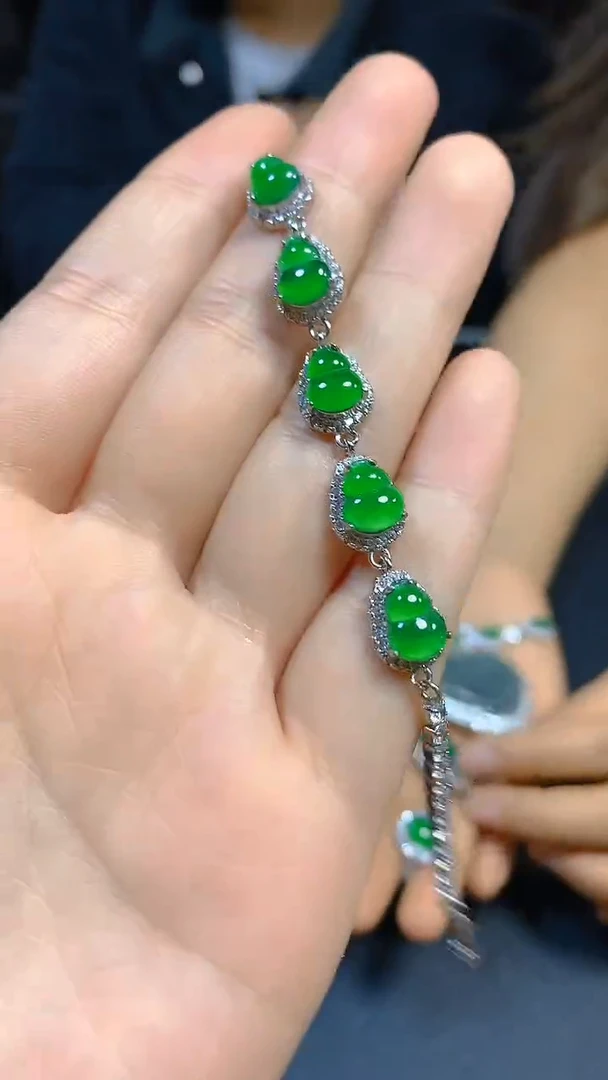 【闪购商品】翡翠手链未镶嵌0934295770