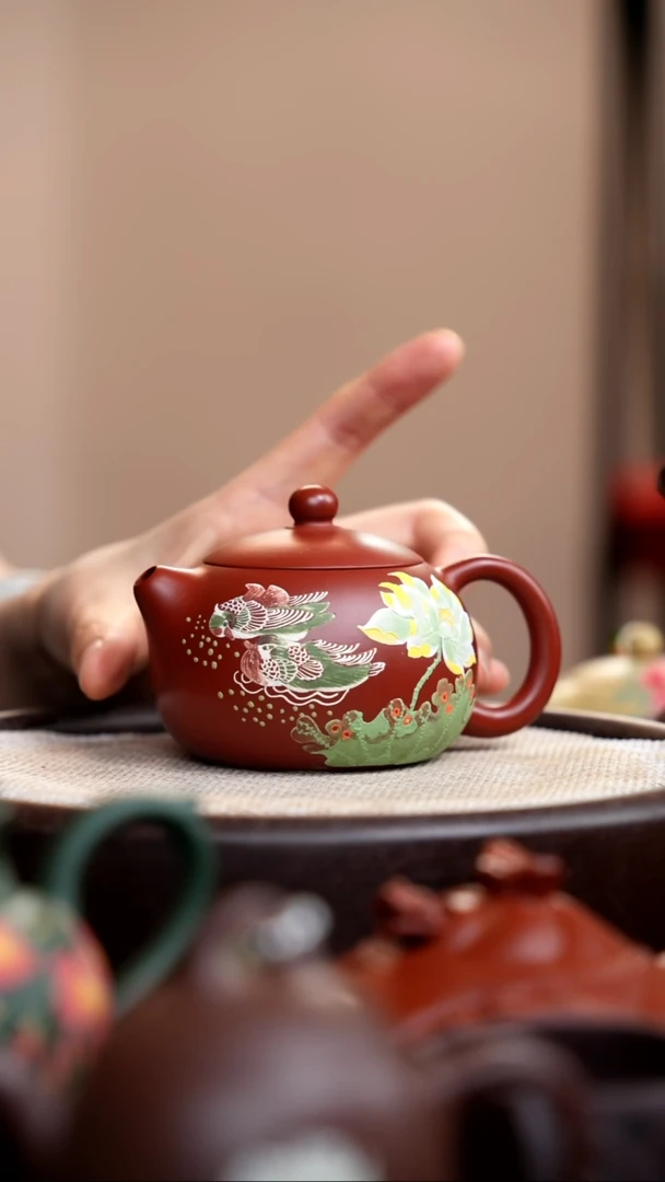 茶壶紫砂朱泥西施泥绘鸳鸯