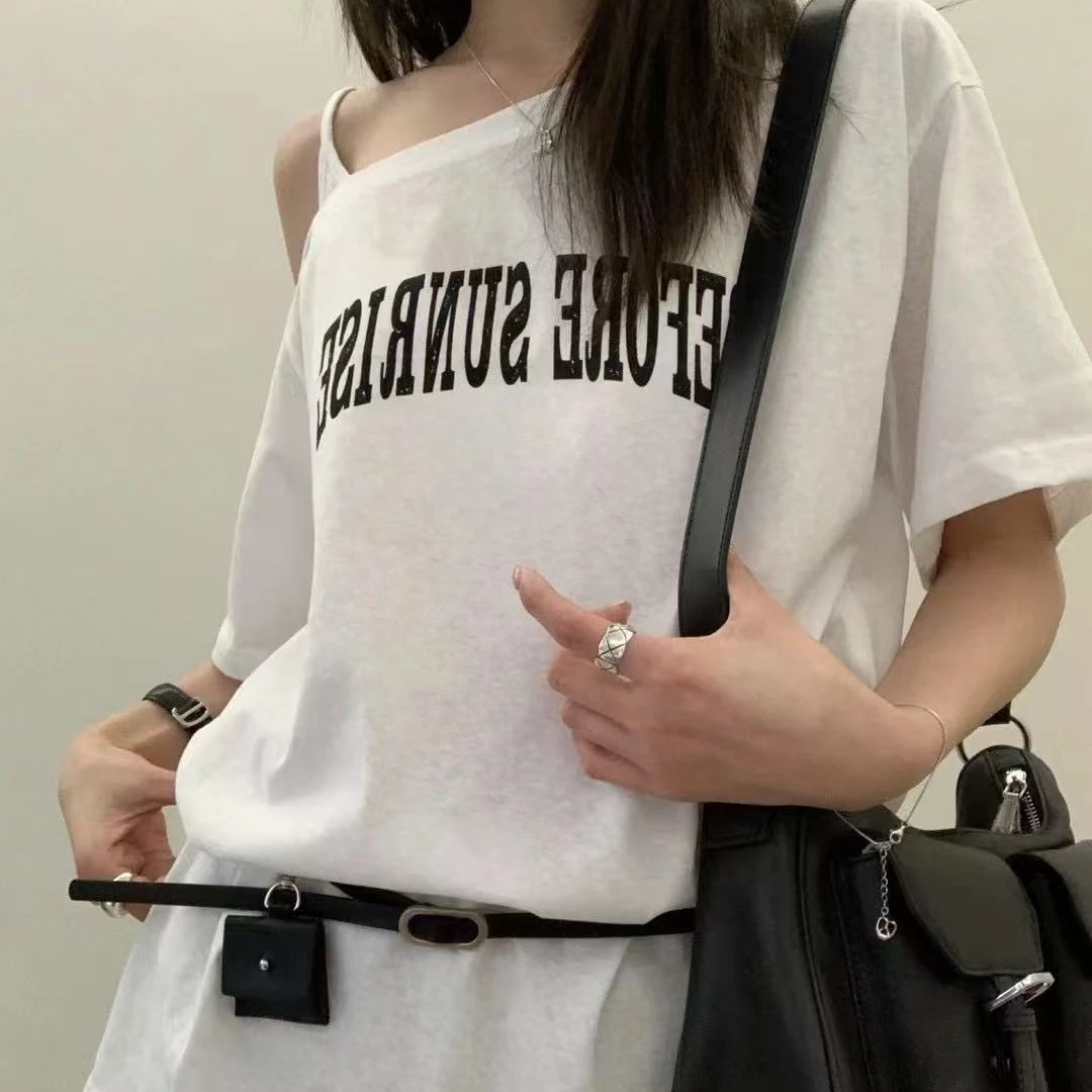 热辣加州女孩~带腰包！美式露肩字母慵懒短袖T