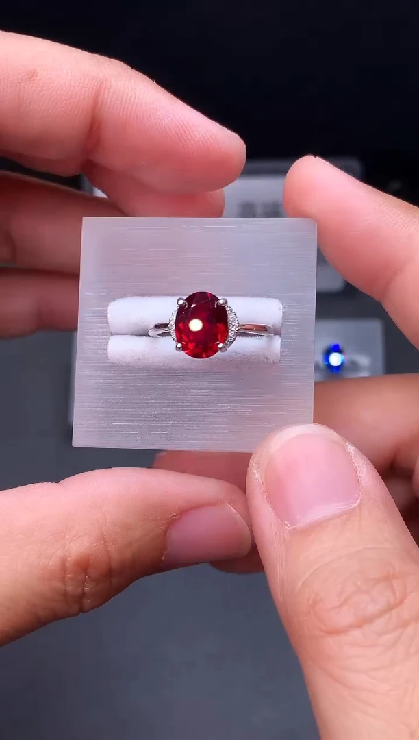 银S925镶嵌戒指红宝石111