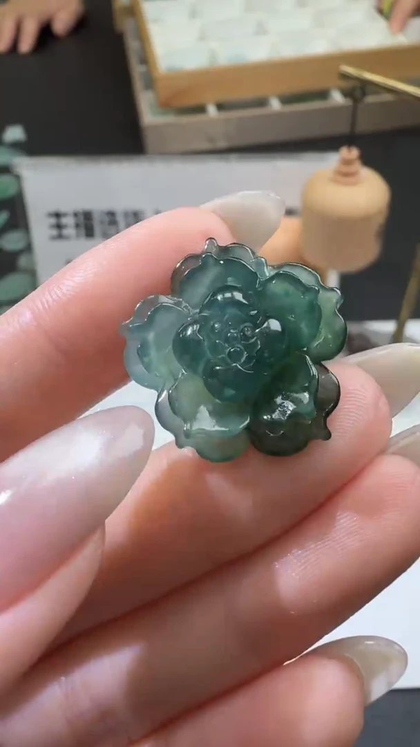 【闪购商品】定制翡翠未镶嵌00057373
