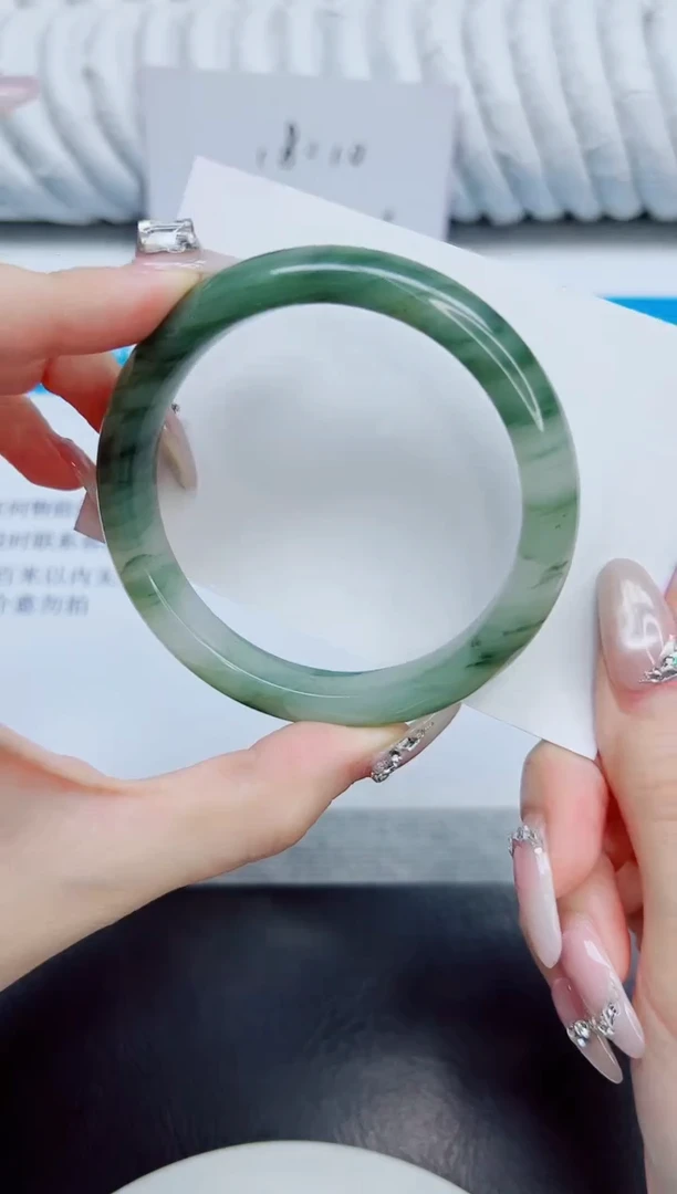 未镶嵌手镯石英质玉1/60.2
