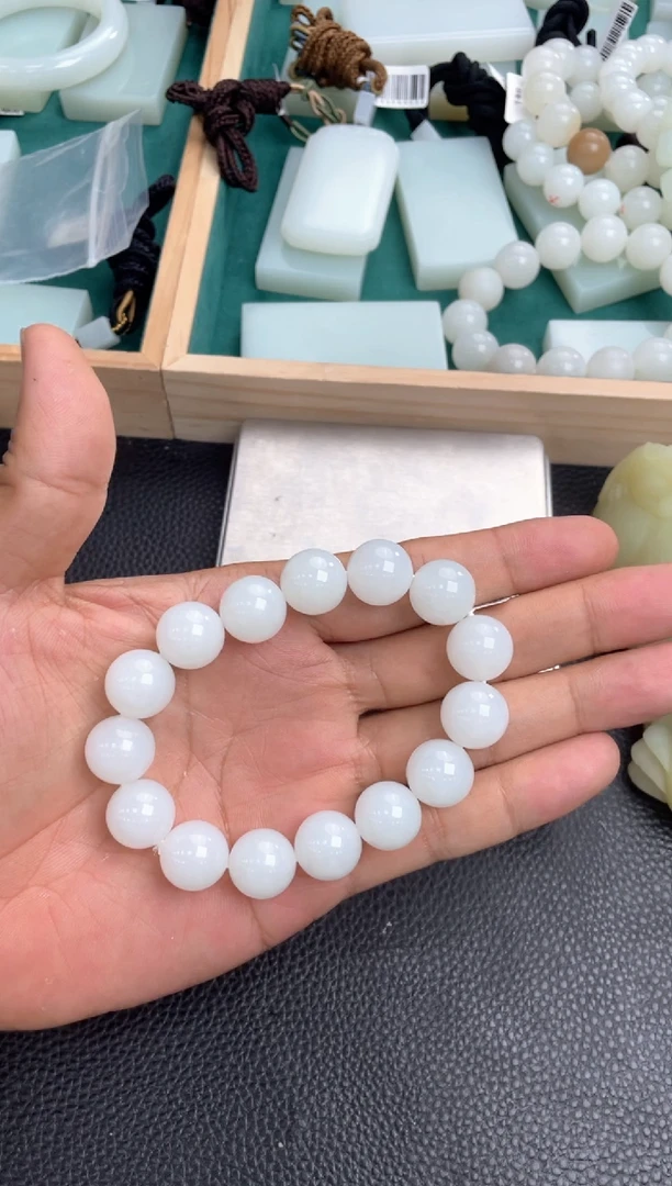 未镶嵌手链和田玉手串