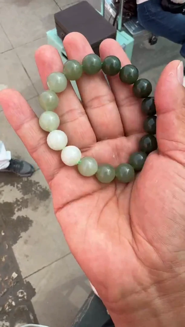未镶嵌戒指和田玉（糖玉）和田玉