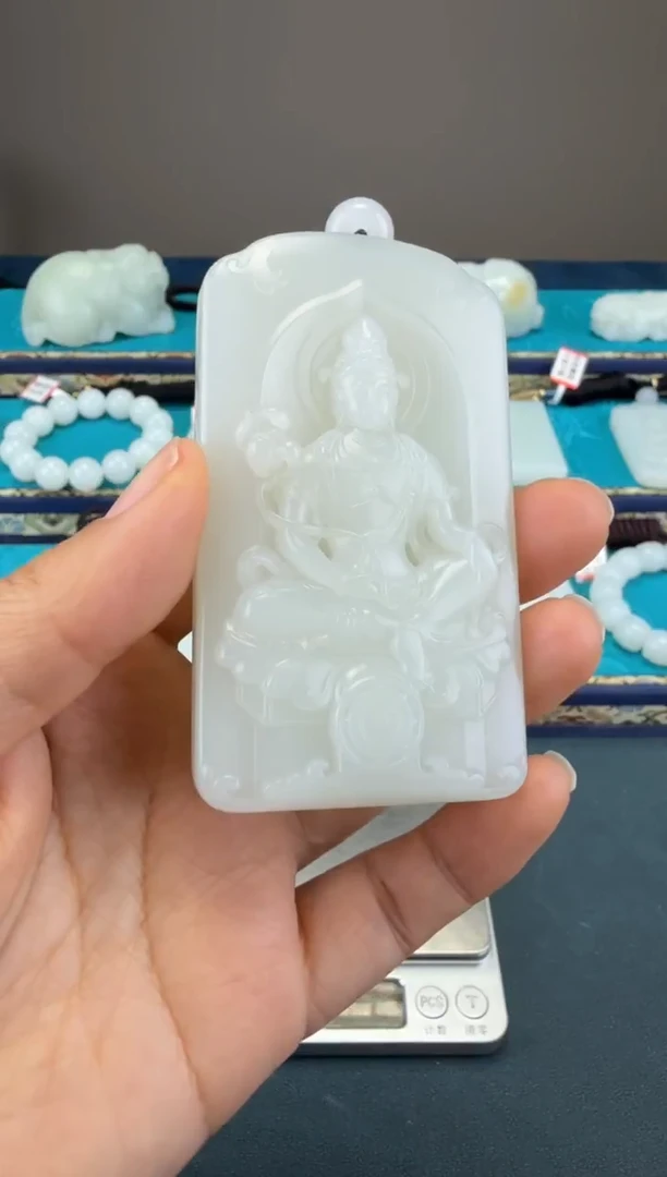 颈饰未镶嵌和田玉1