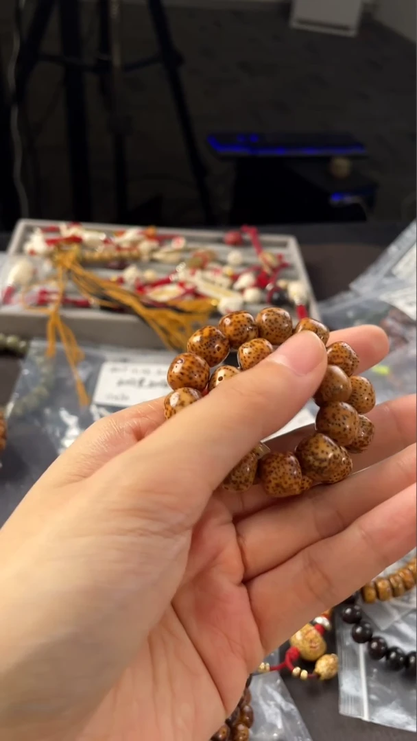 星月菩提手串精工级浅珀11*10桶珠手串