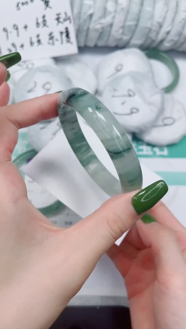 石英质玉手镯未镶嵌42/60