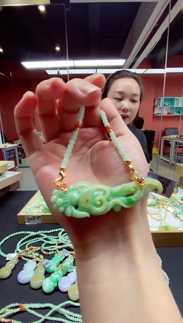 颈饰未镶嵌翡翠翡翠吊坠