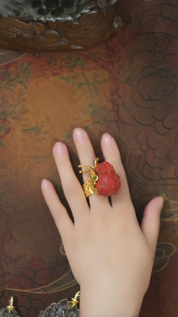 【闪购商品】南红玛瑙戒指银S925镶嵌飞天貔貅