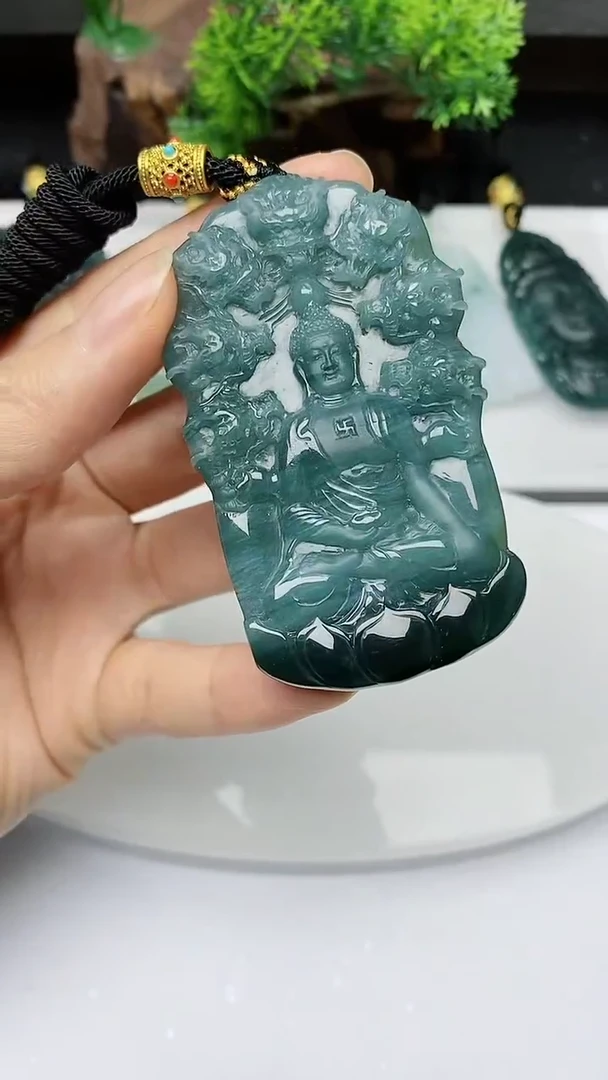 【闪购商品】翡翠颈饰未镶嵌