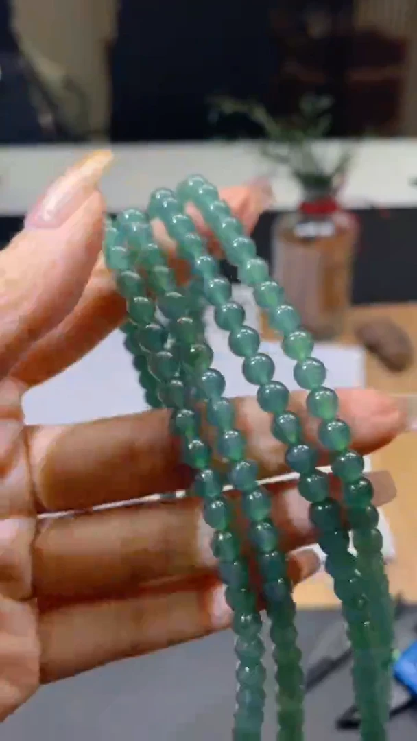 【闪购商品】翡翠颈饰未镶嵌00062423