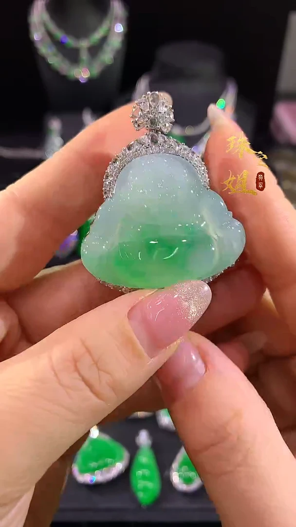 吊坠(不含链)18K金镶嵌翡翠吊坠