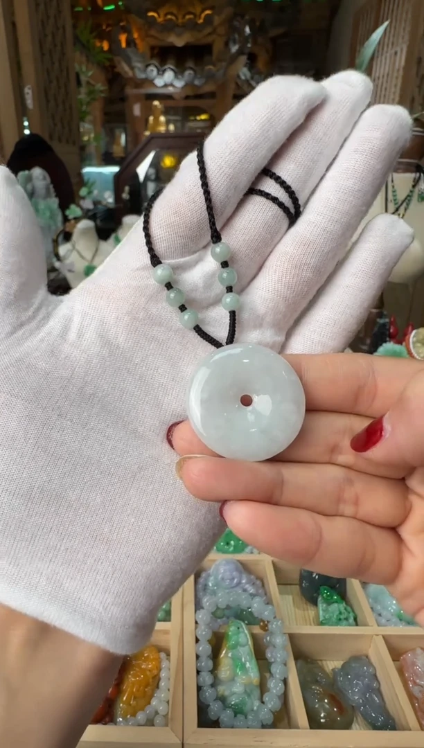 未镶嵌挂件翡翠吊坠