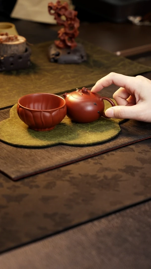 茶壶紫砂西施花器 朱泥大红袍 80cc