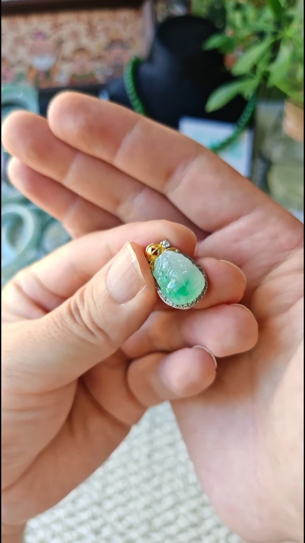 翡翠银S925镶嵌颈饰翡翠颈饰S925银镶嵌