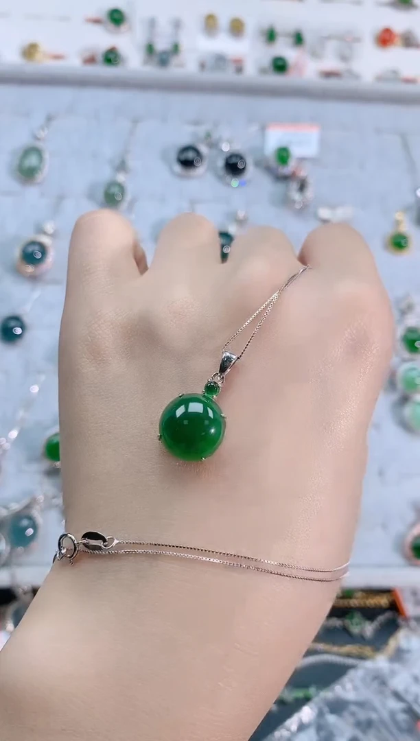 翡翠银S925镶嵌颈饰天然翡翠