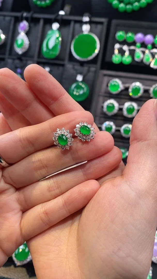 【闪购商品】翡翠耳钉18K金镶嵌蛋面耳钉5031701