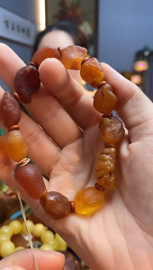琥珀颈饰未镶嵌手串