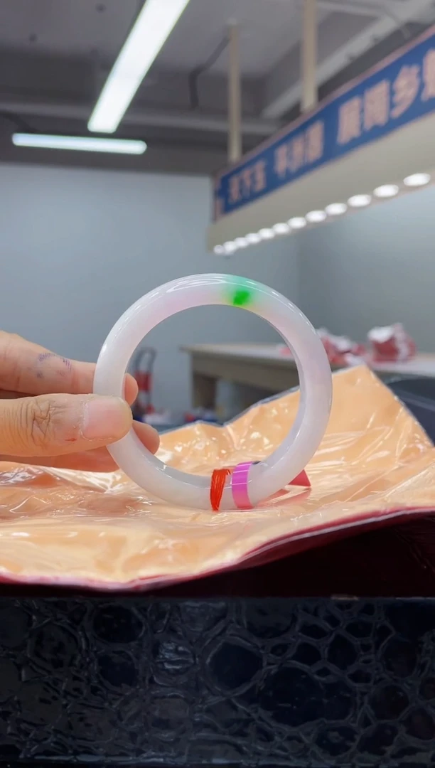 未镶嵌手镯翡翠手镯3