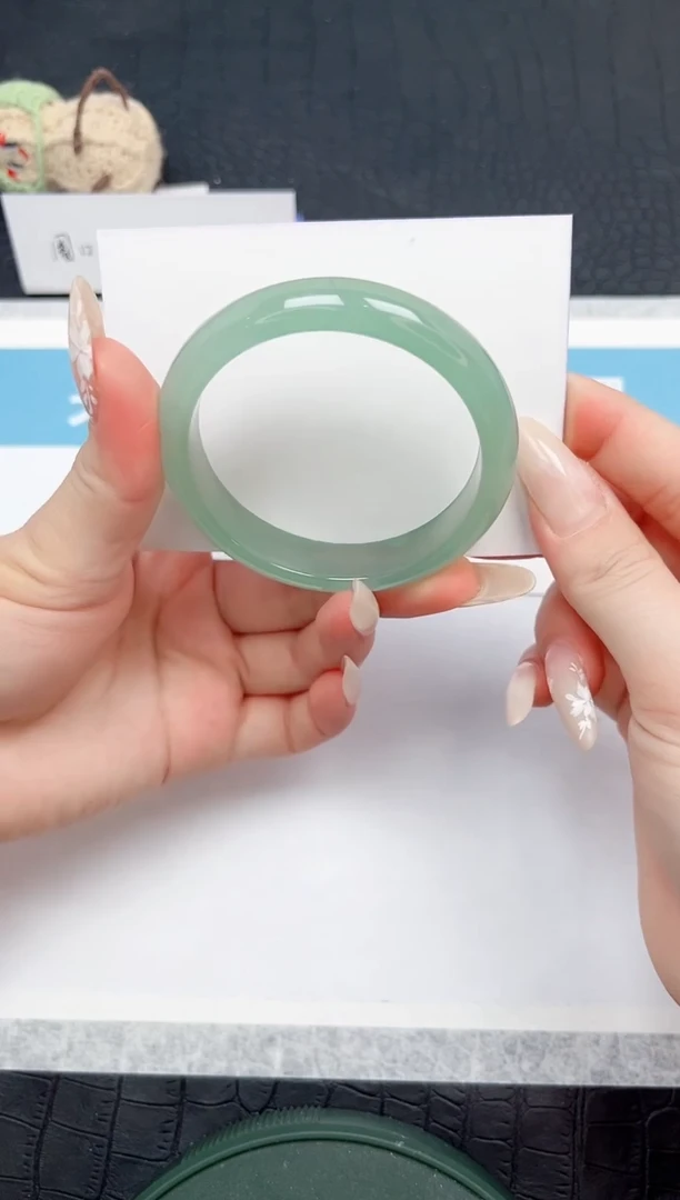 【闪购商品】石英质玉手镯未镶嵌117-53.2