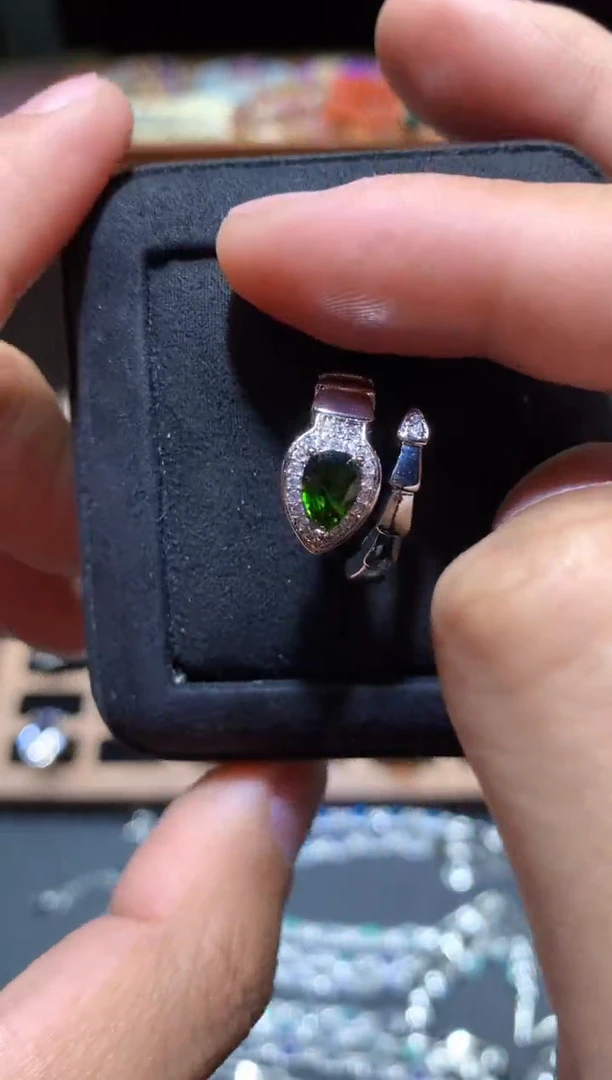 【闪购商品】透辉石戒指未镶嵌P46