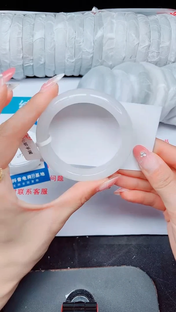 未镶嵌手镯石英质玉385-54/55